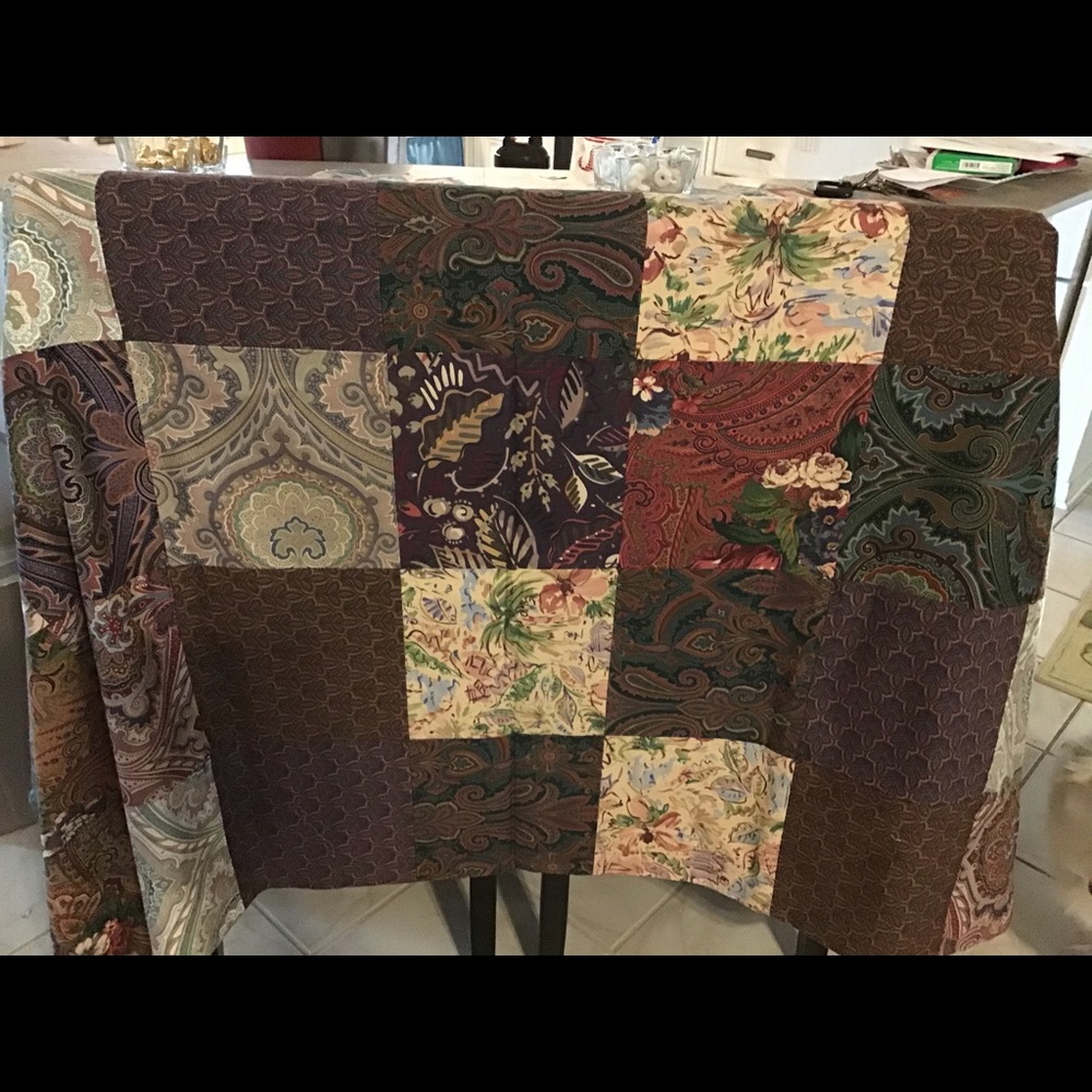 Patchwork coverlet - Picture 2 of 5